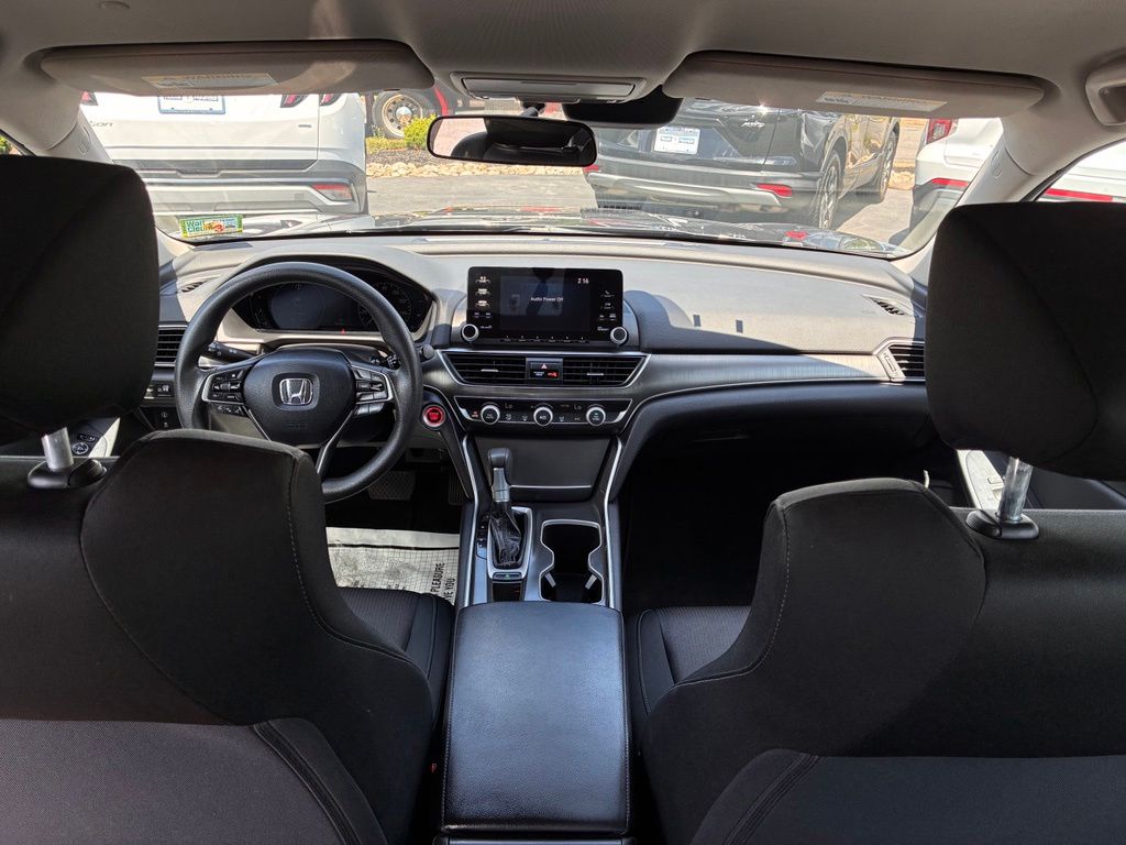 2018 Honda Accord LX - Photo 14