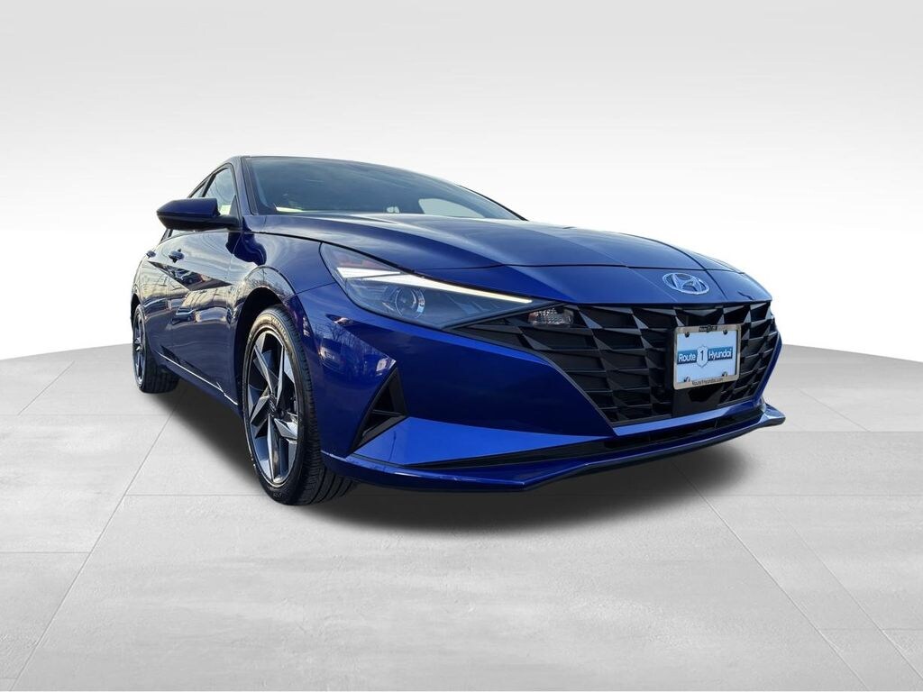 Used 2023 Hyundai Elantra SEL Sedan