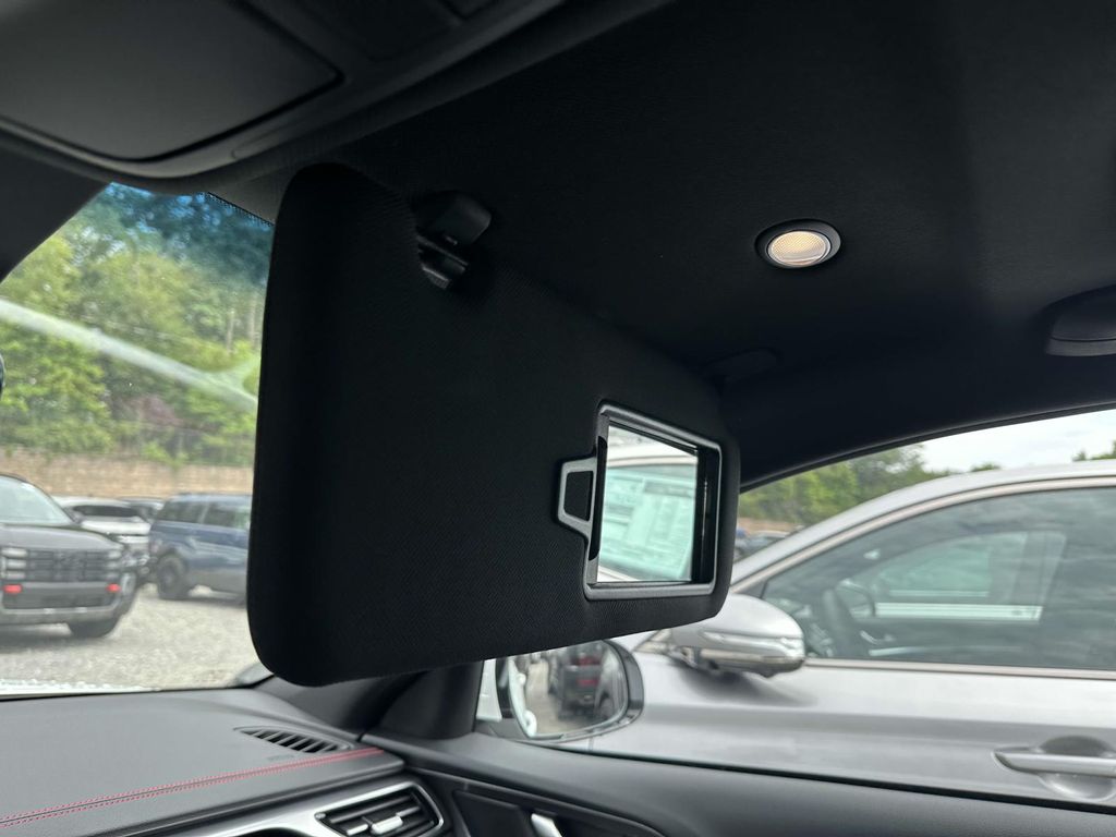 2026 GENESIS G70 Sport Prestige - Photo 16