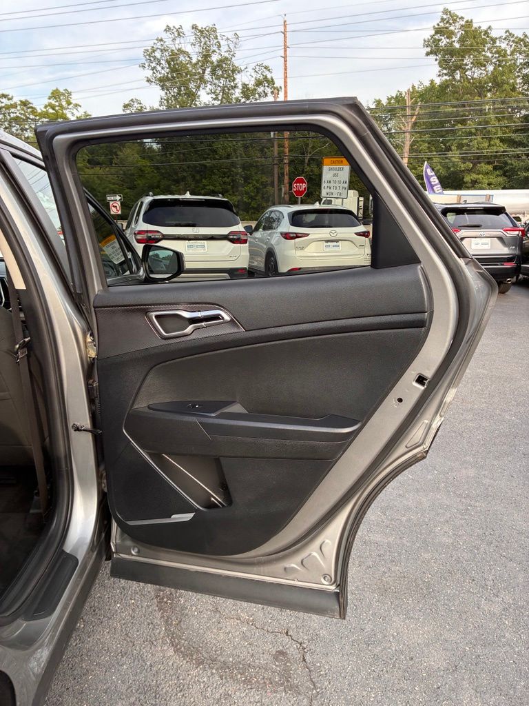2023 Kia Sportage LX Hybrid - Photo 23