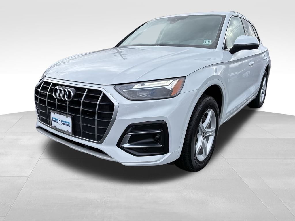 2023 Audi Q5 40 Premium photo 2