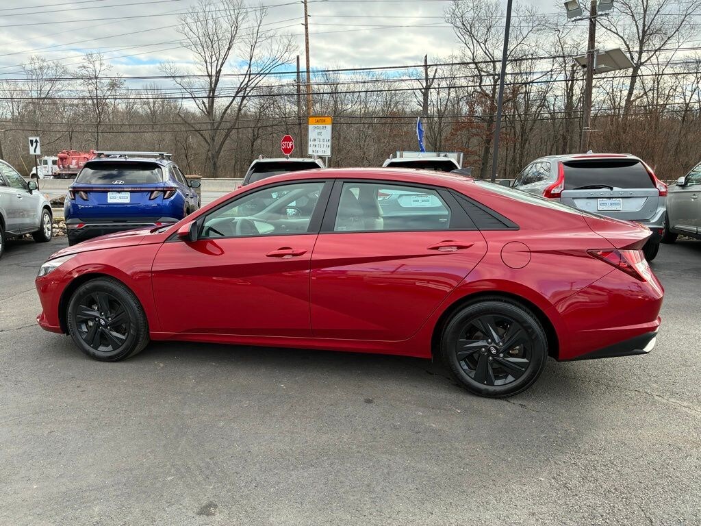 Used 2023 Hyundai Elantra SEL Sedan