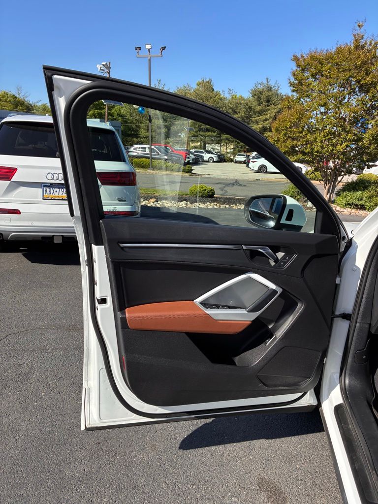 2020 Audi Q3 Premium Plus - Photo 45