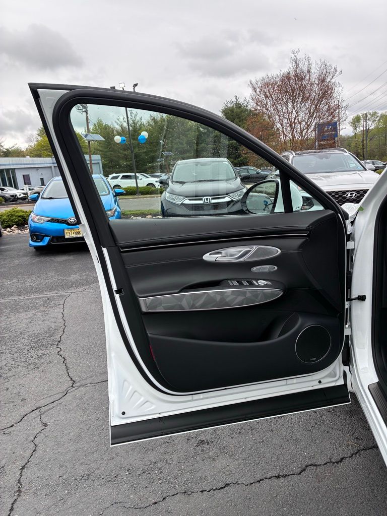 2025 GENESIS GV70 Sport - Photo 50
