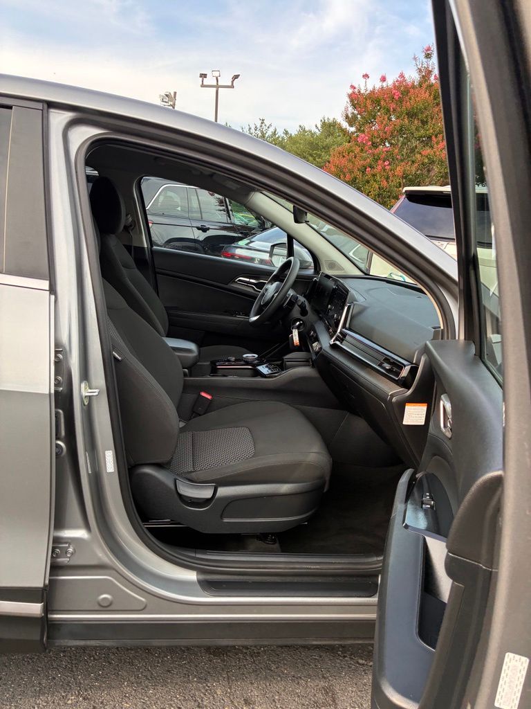 2023 Kia Sportage LX Hybrid - Photo 20