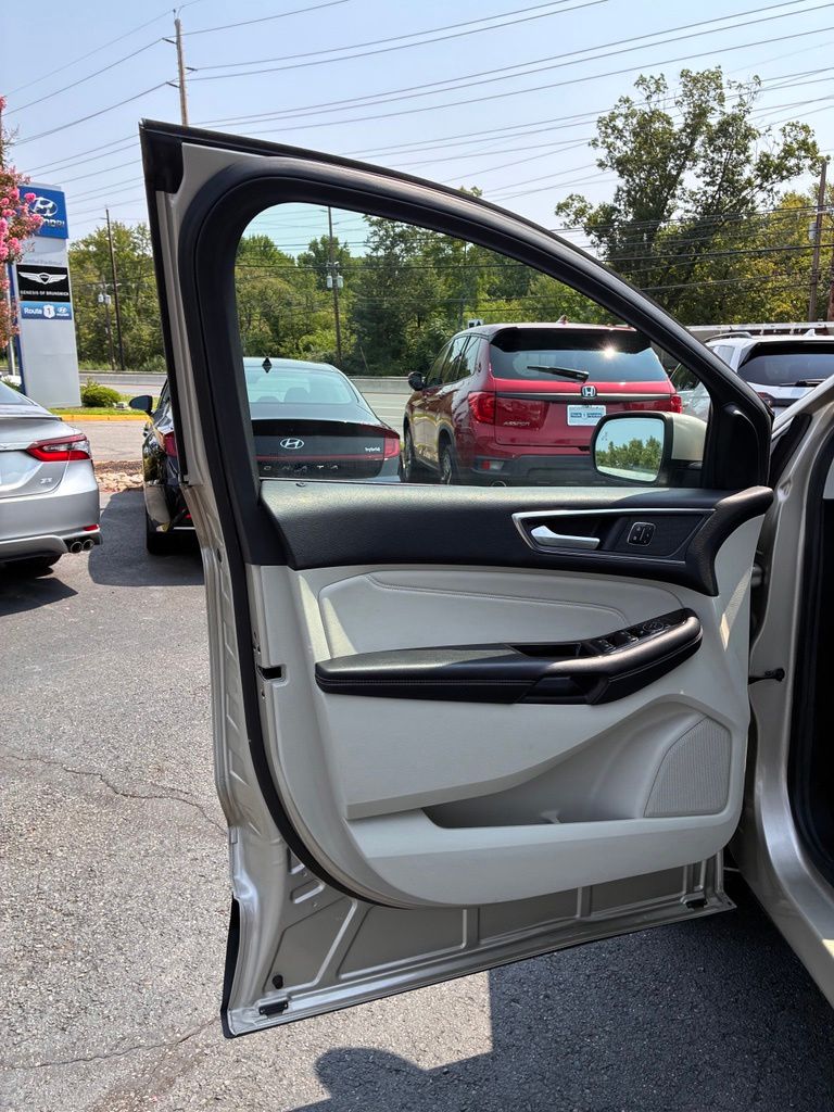 2018 Ford Edge Titanium - Photo 28