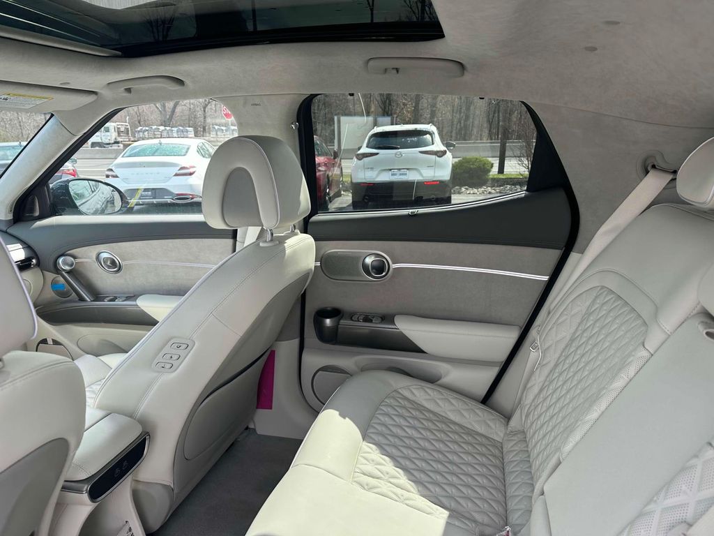 2025 GENESIS GV60 Performance - Photo 7