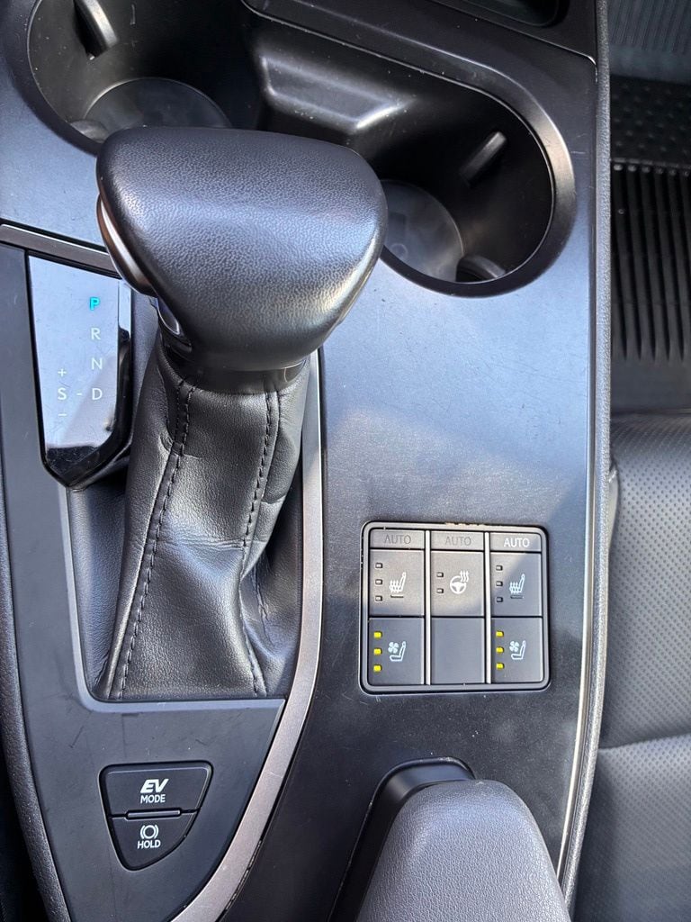 2023 Lexus UX Hybrid 250h Premium - Photo 35