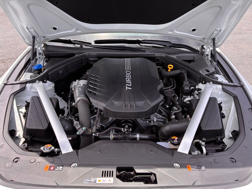 2025 GENESIS G70 Sport Advanced - Photo 9