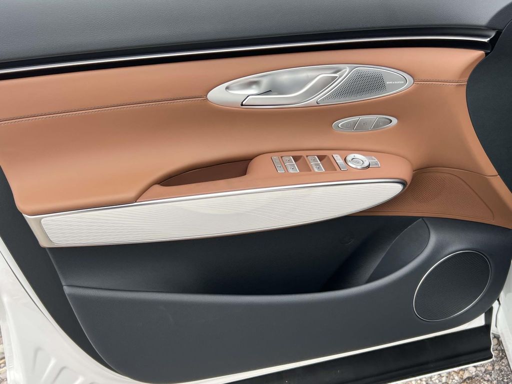 2026 GENESIS GV70 Advanced - Photo 13