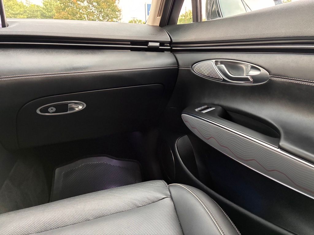 2024 GENESIS GV70 Standard - Photo 38