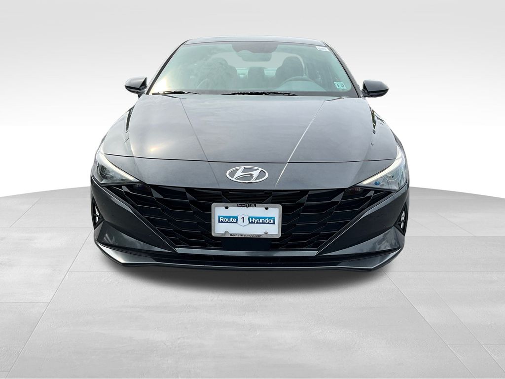 2023 Hyundai Elantra SEL Convenience photo 2