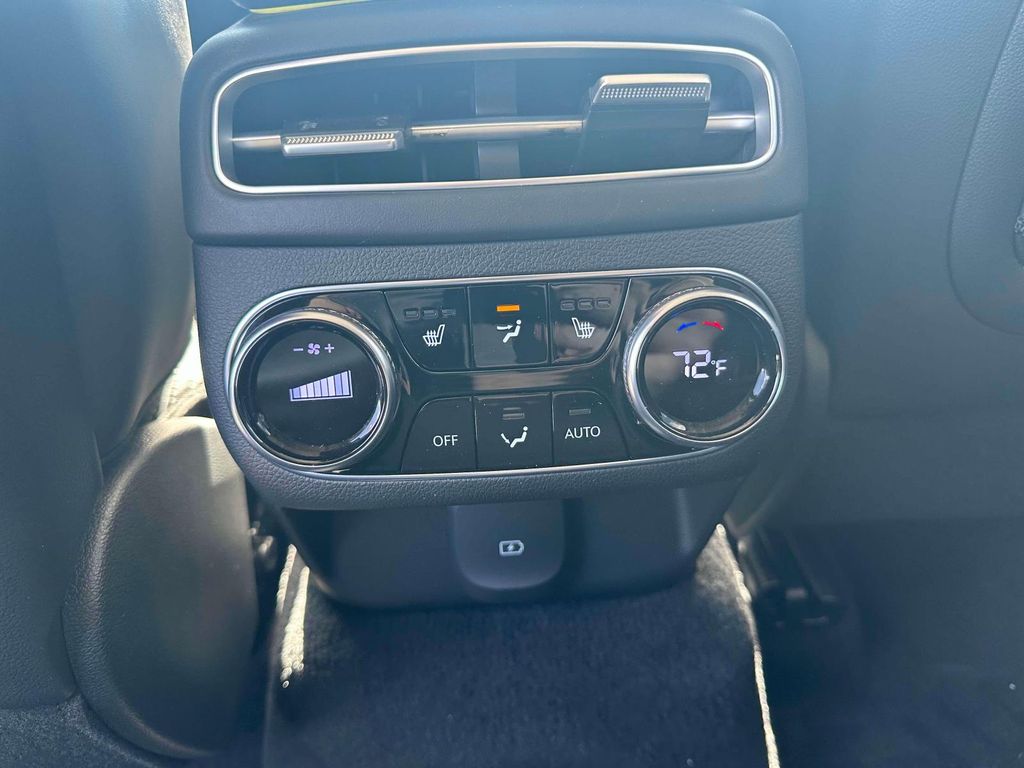 2025 Genesis Electrified GV70 Prestige photo 4