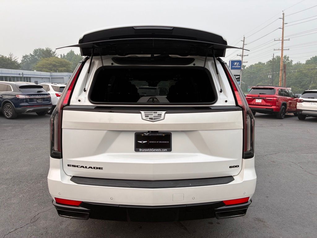 2021 Cadillac Escalade ESV Sport Platinum - Photo 11
