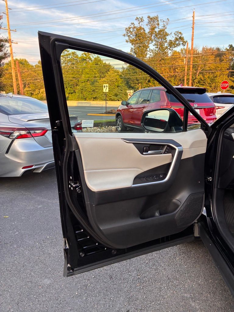2024 Toyota RAV4 XLE Premium - Photo 29