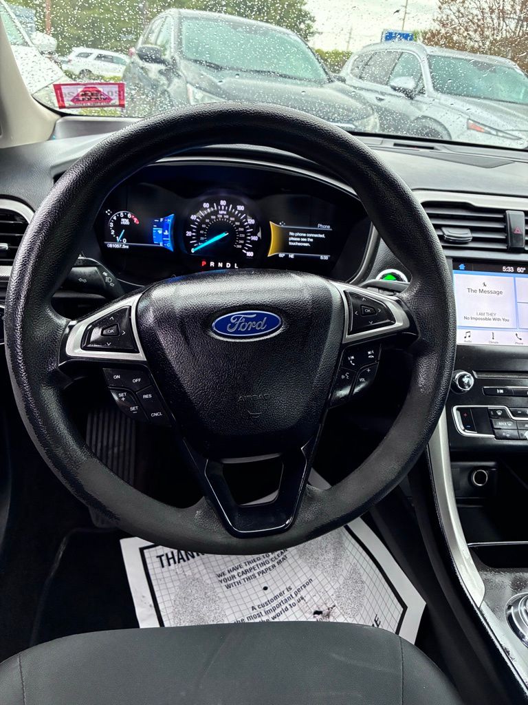 2018 Ford Fusion SE - Photo 25