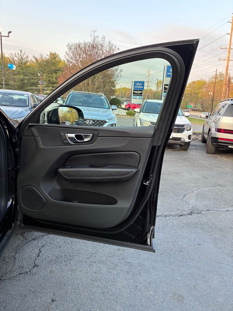 2019 Volvo XC60 Momentum - Photo 49