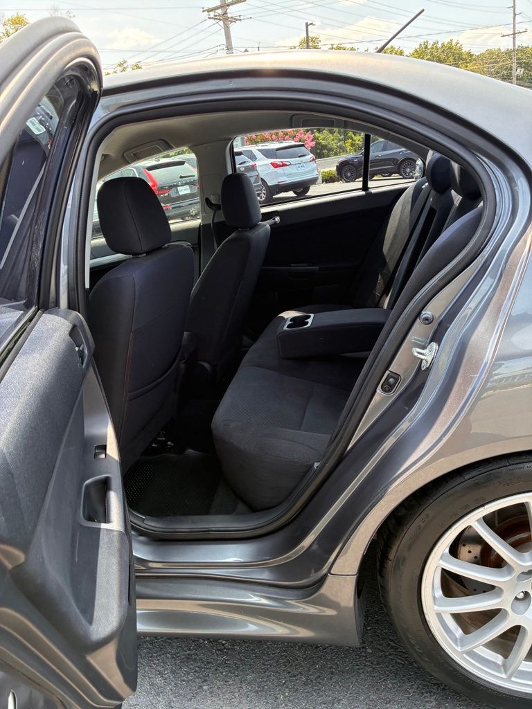 2010 Mitsubishi Lancer Evolution SE - Photo 25