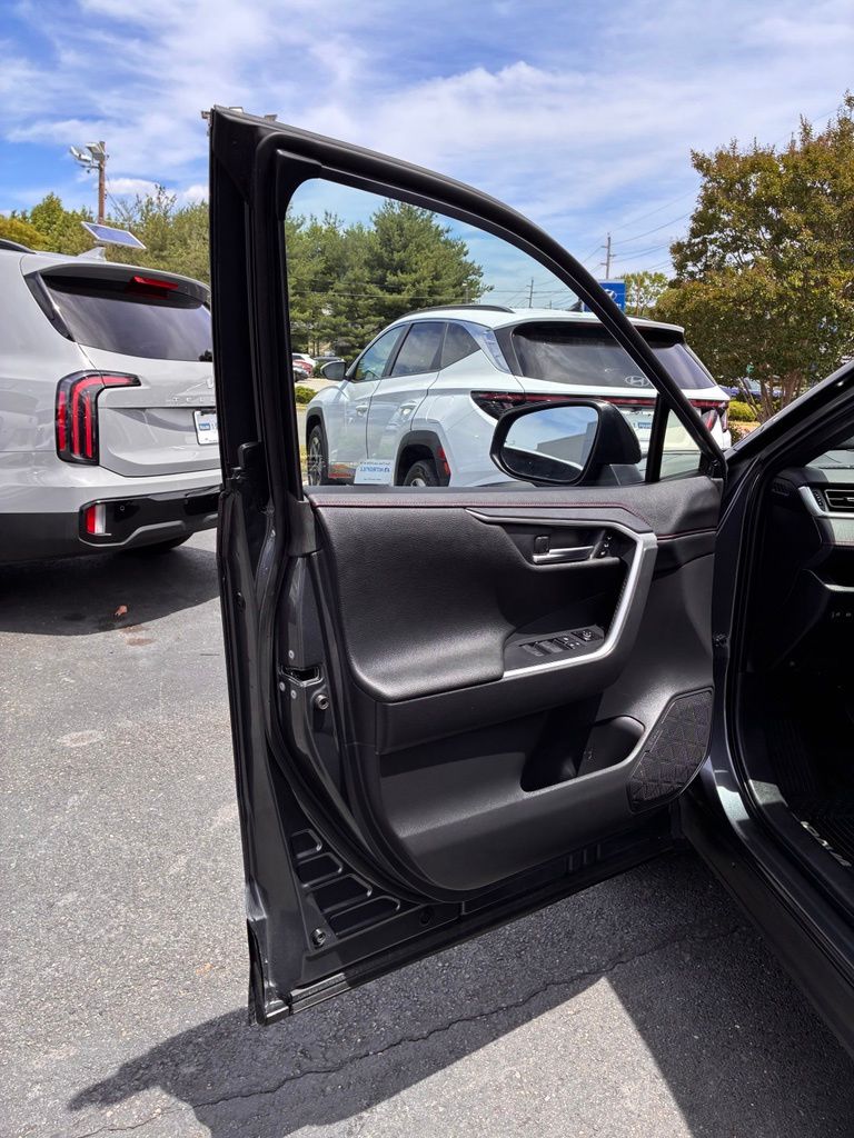 2024 Toyota RAV4 XSE - Photo 47