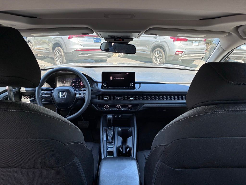 2025 Honda Accord SE - Photo 16