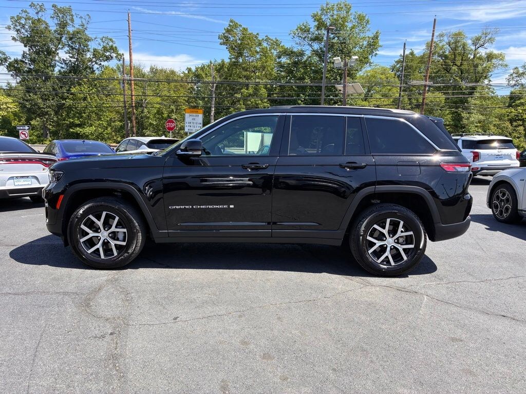 Used 2024 Jeep Grand Cherokee Limited SUV