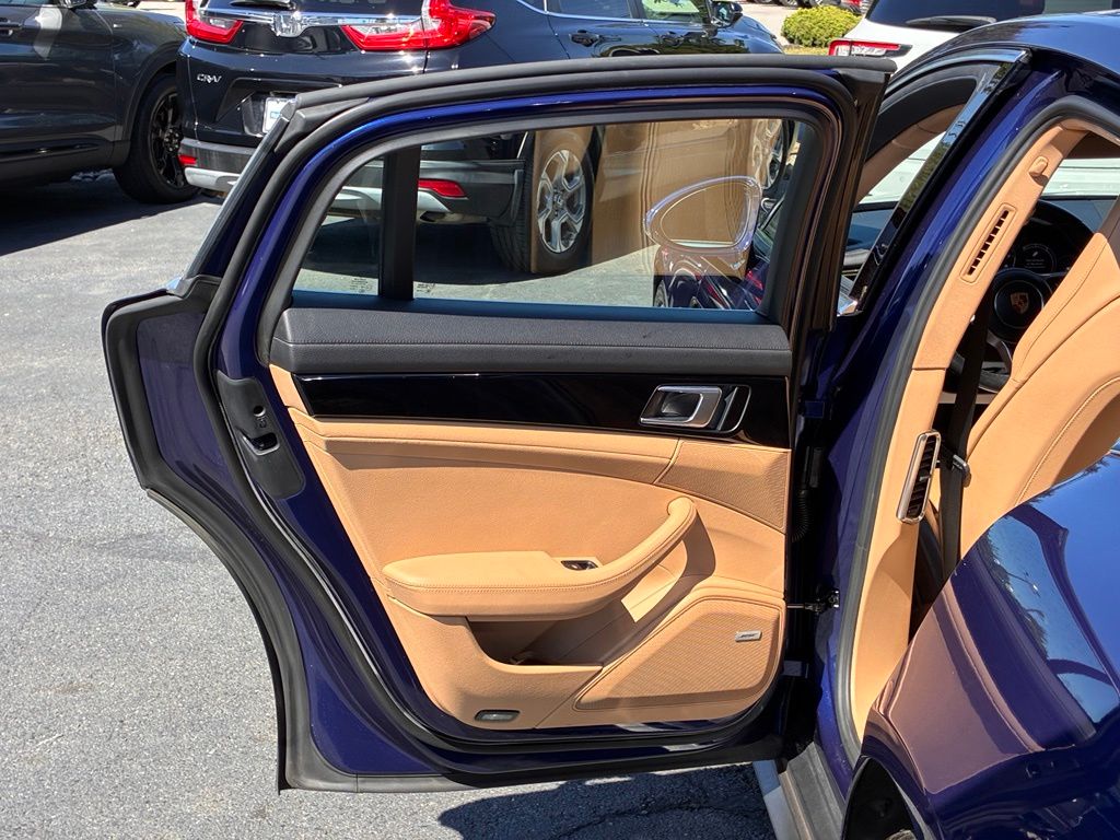 2020 Porsche Panamera S - Photo 54