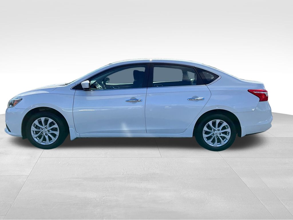 2019 Nissan Sentra SV photo 4