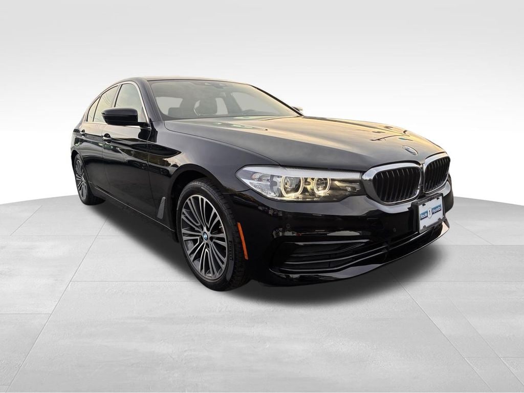 2019 BMW 5 Series 530i xDrive Sedan's photo