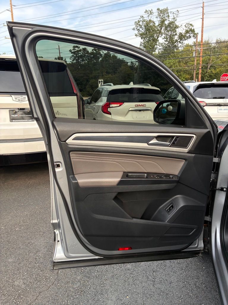 2021 Volkswagen Atlas Cross Sport SEL - Photo 46