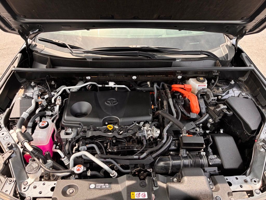 2024 Toyota RAV4 XSE - Photo 9