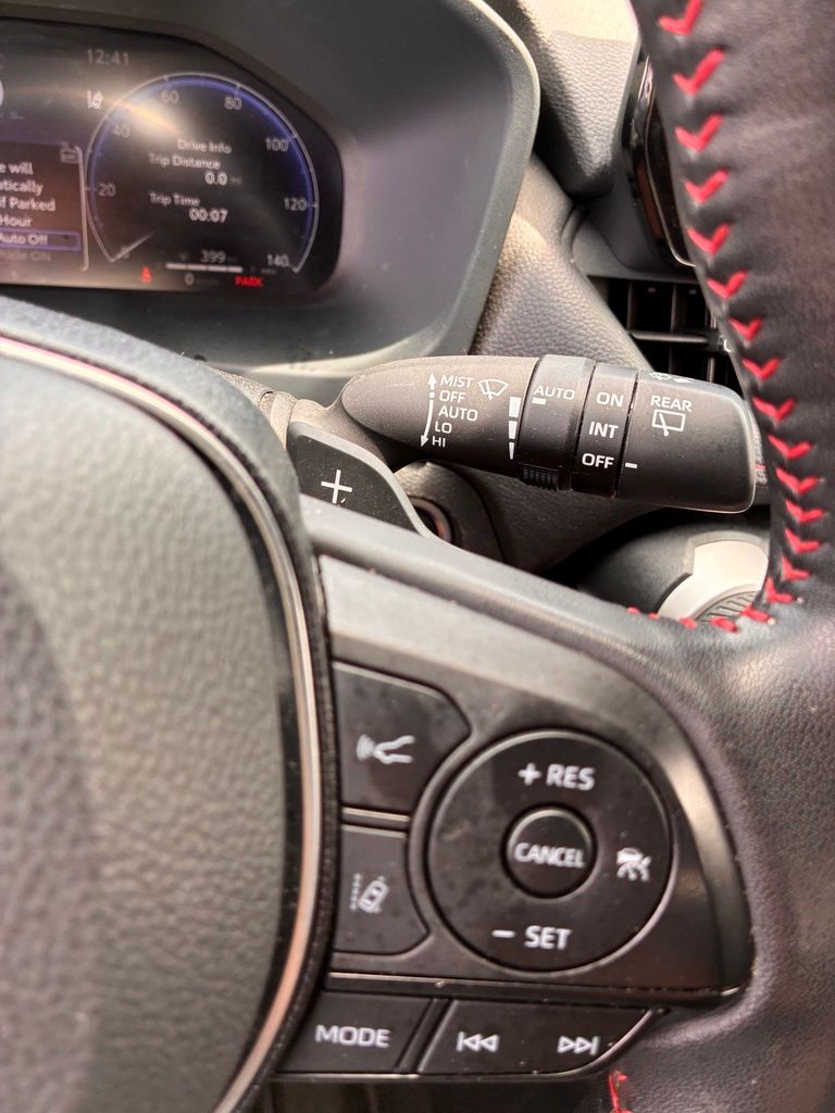 2024 Toyota RAV4 XSE - Photo 28