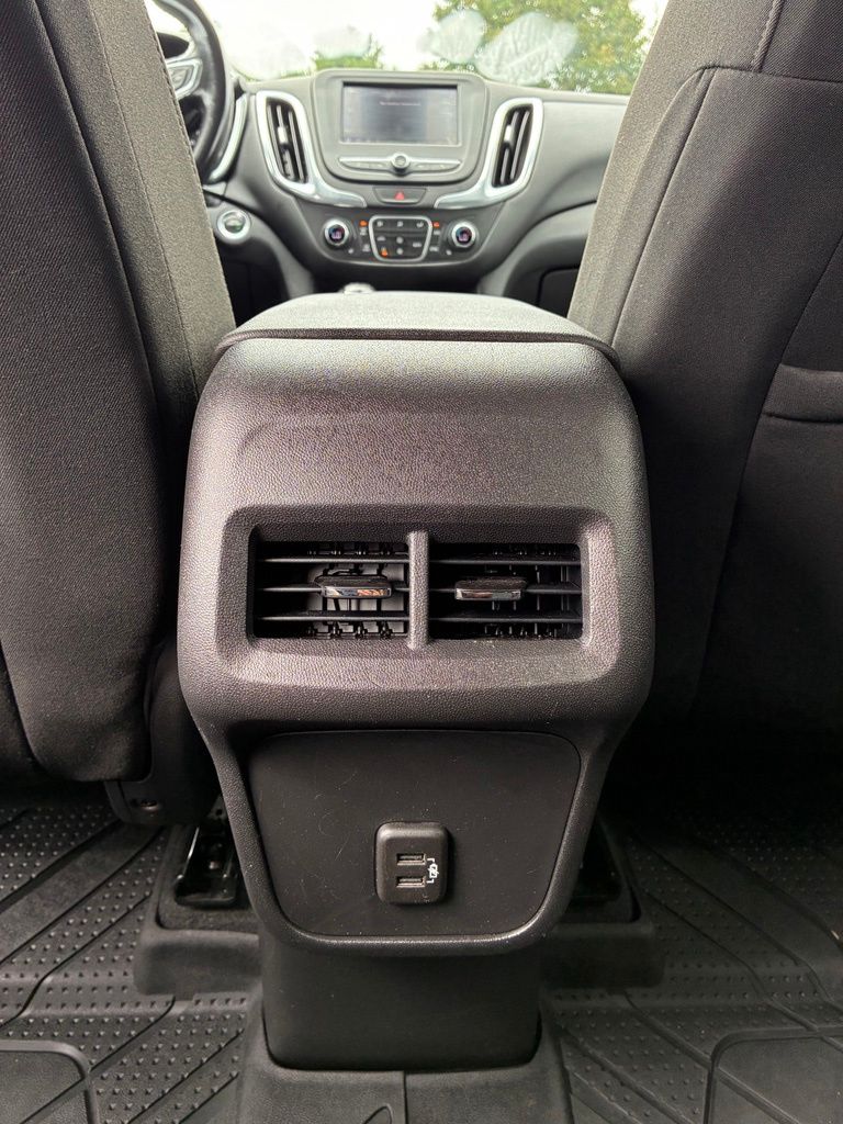 2020 Chevrolet Equinox LT - Photo 17
