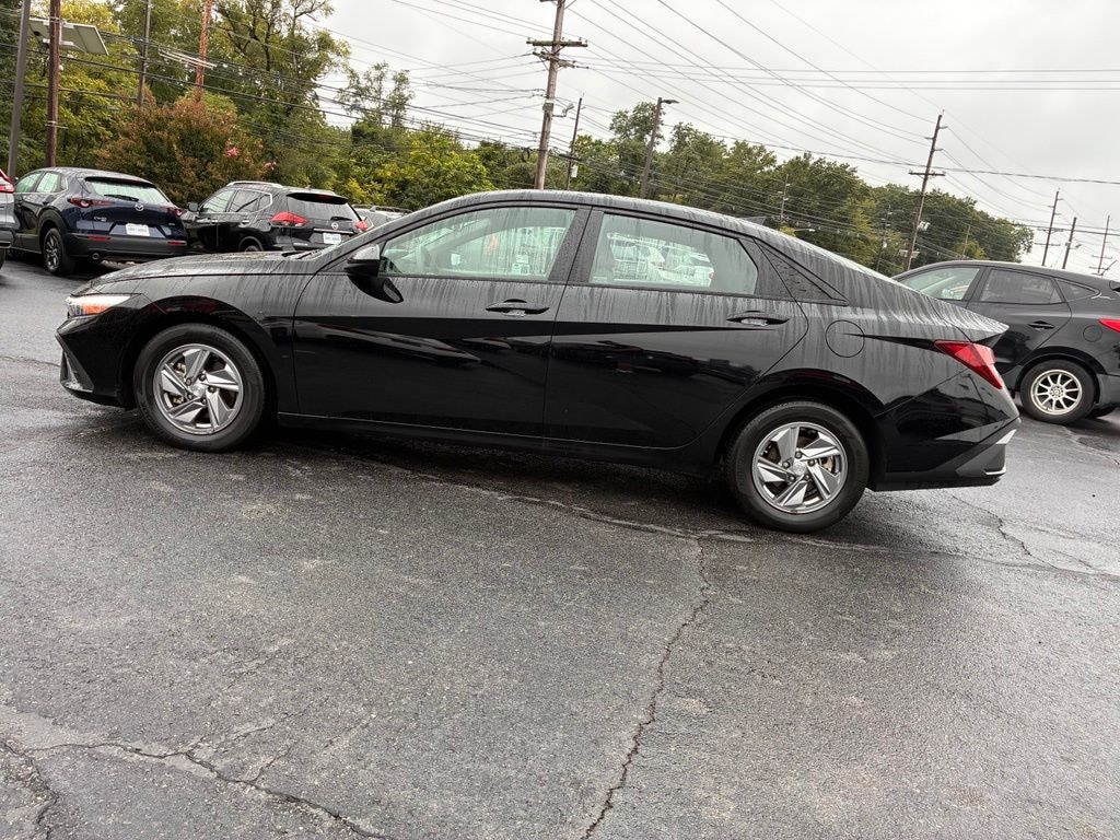 Certified 2024 Hyundai Elantra SE Sedan