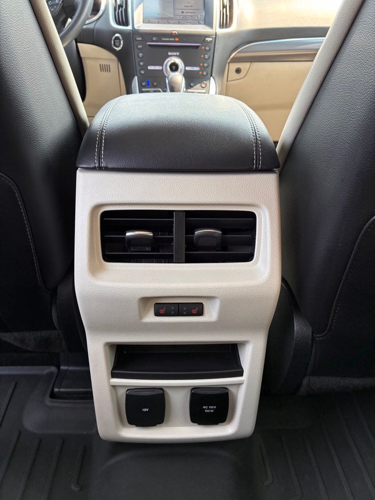 2018 Ford Edge Titanium - Photo 17