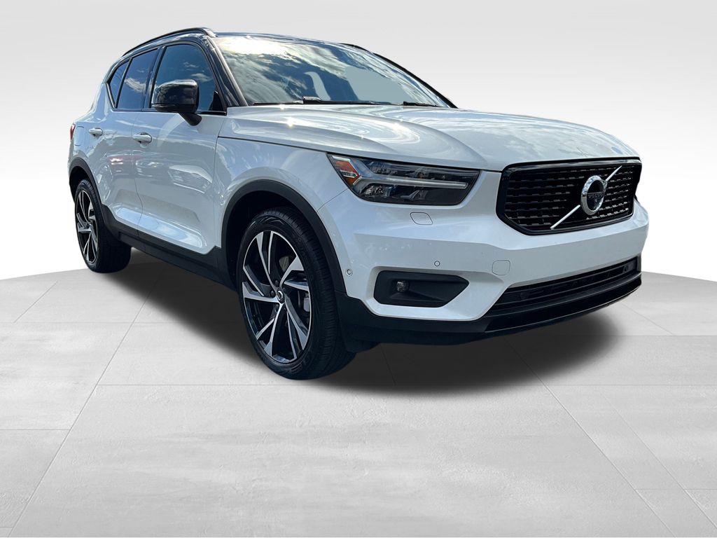 2021 Volvo XC40