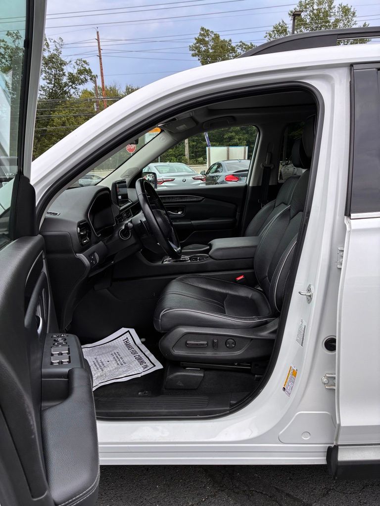 2023 Honda Pilot Elite - Photo 24