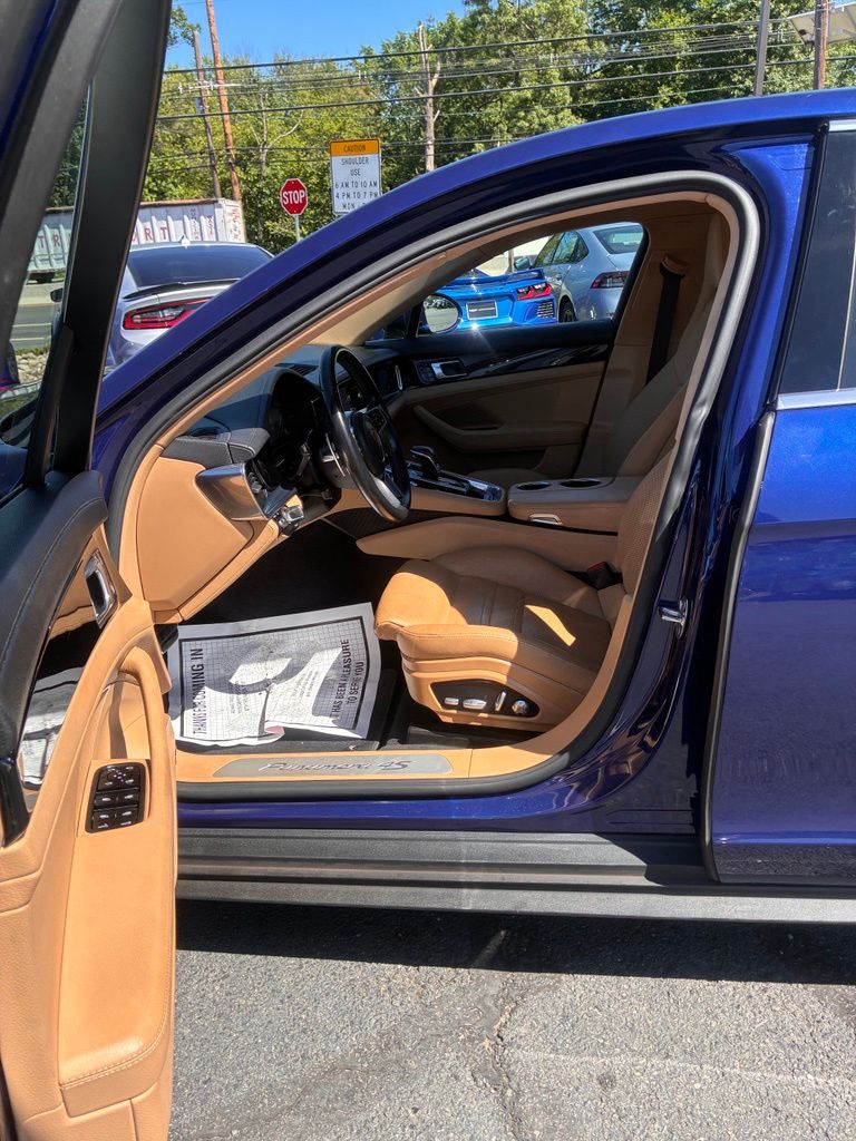 2020 Porsche Panamera S - Photo 30