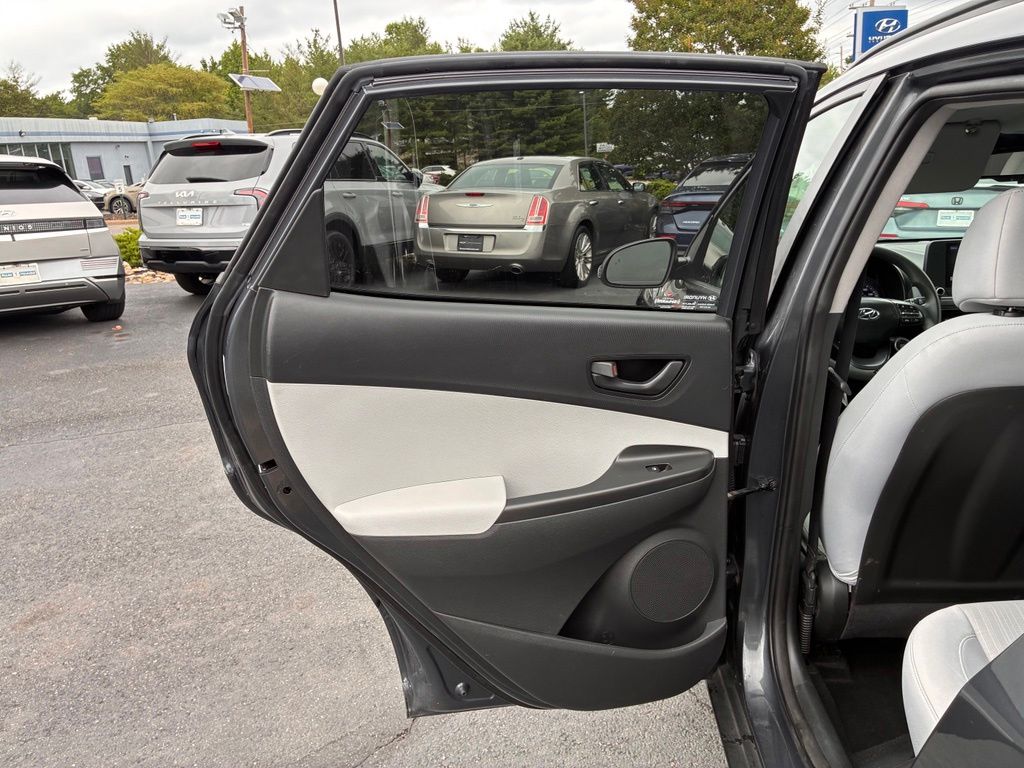 2022 Hyundai Kona SEL - Photo 43