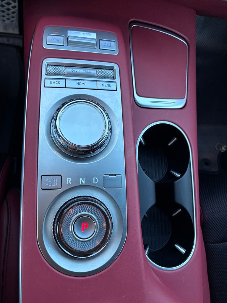 2025 GENESIS GV70 Sport - Photo 36