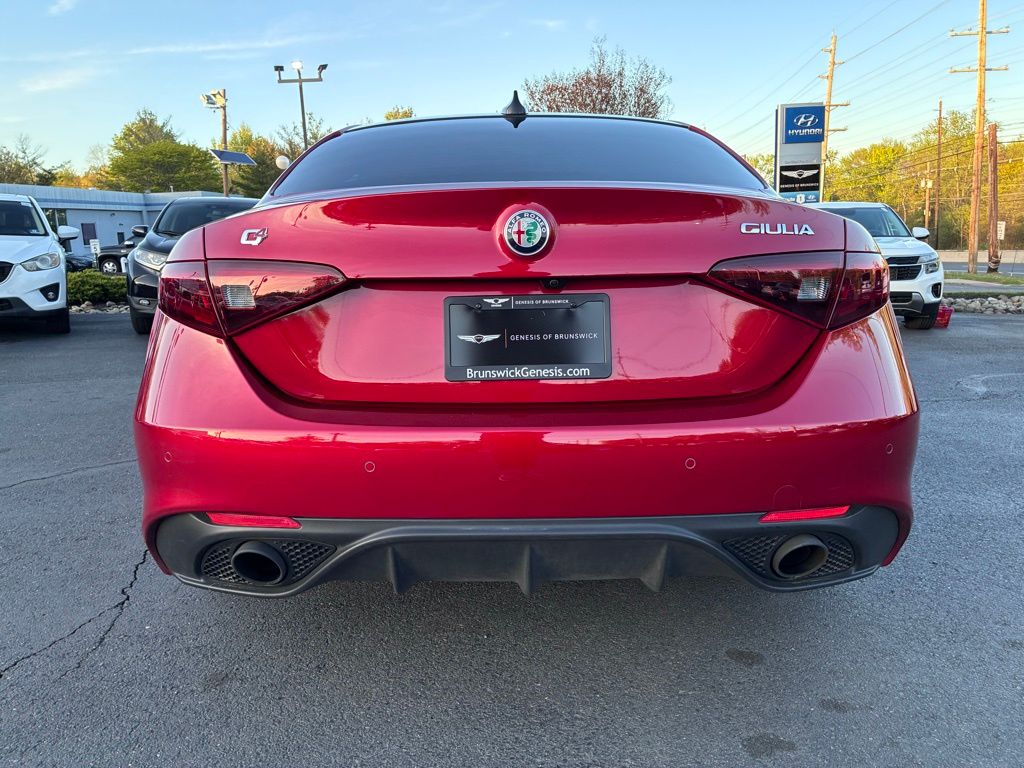 2022 Alfa Romeo Giulia Ti Veloce - Photo 6