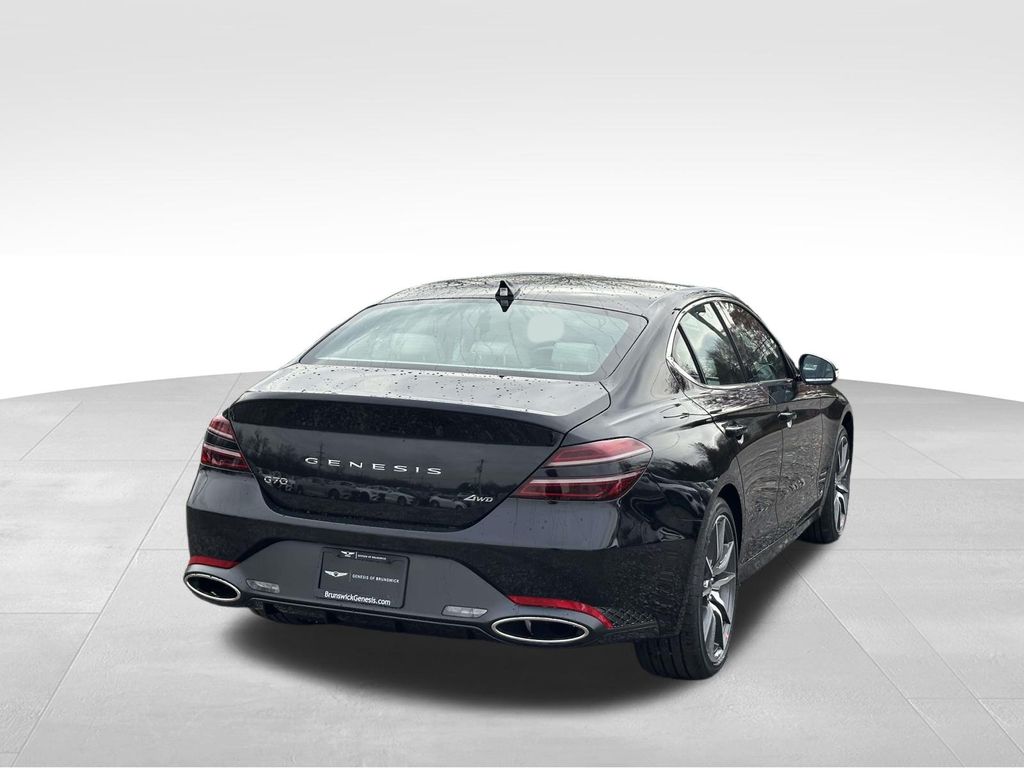 2026 Genesis G70 2.5T AWD photo 4