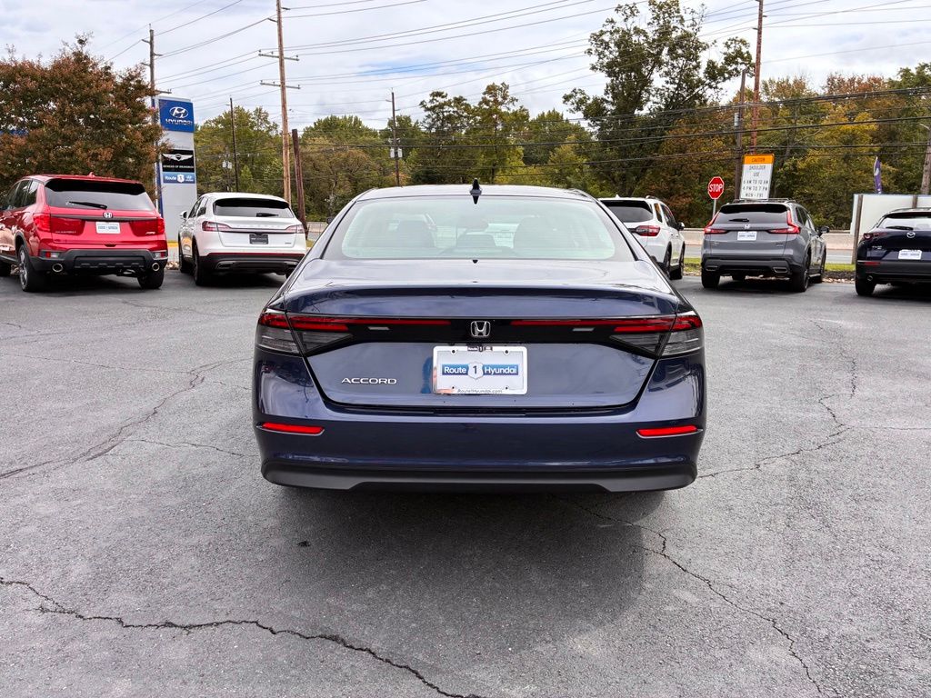 2024 Honda Accord EX - Photo 6