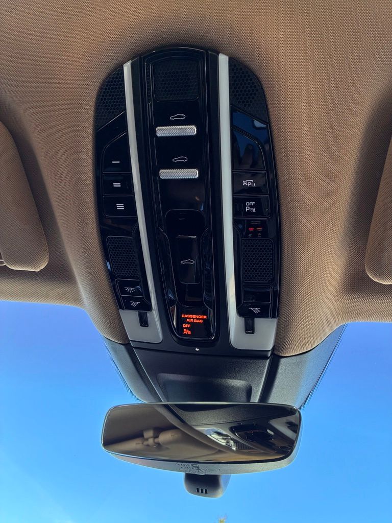 2020 Porsche Panamera S - Photo 47