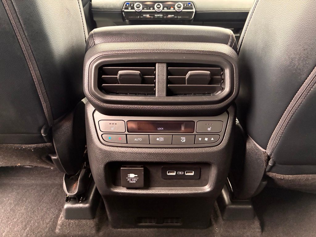 2023 Honda Pilot Elite - Photo 18