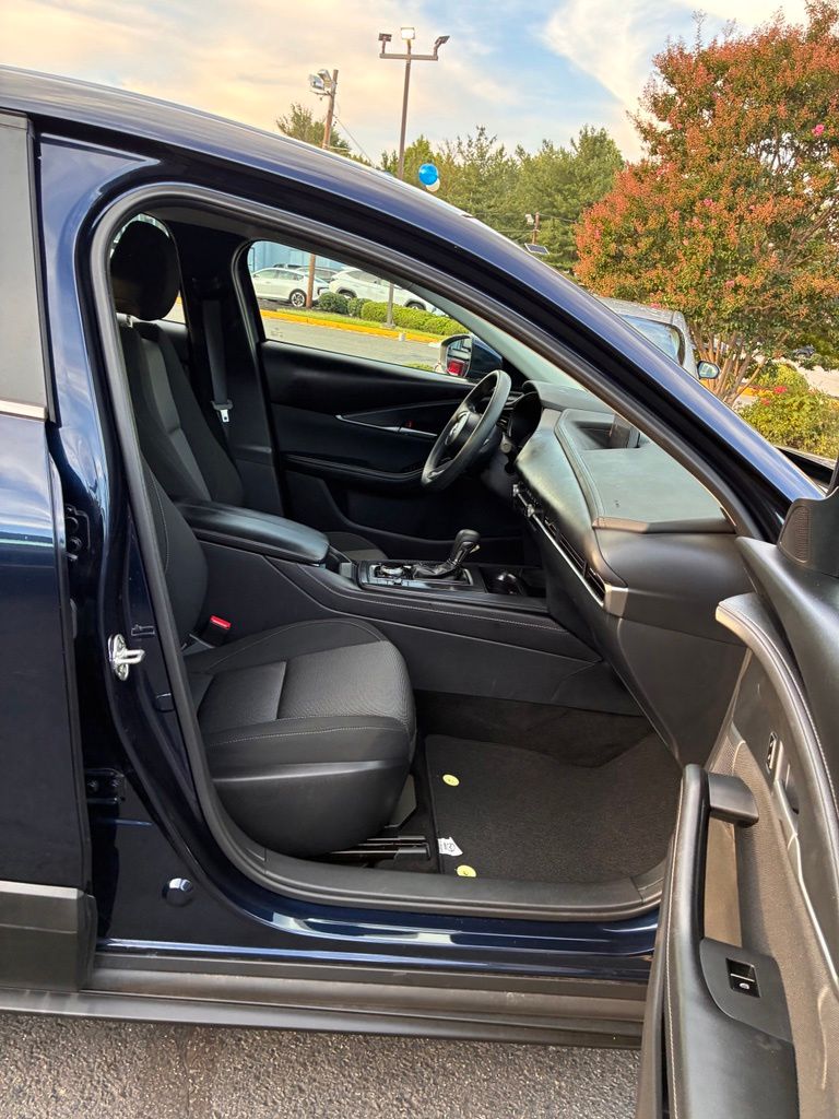 2025 Mazda CX-30 S - Photo 19