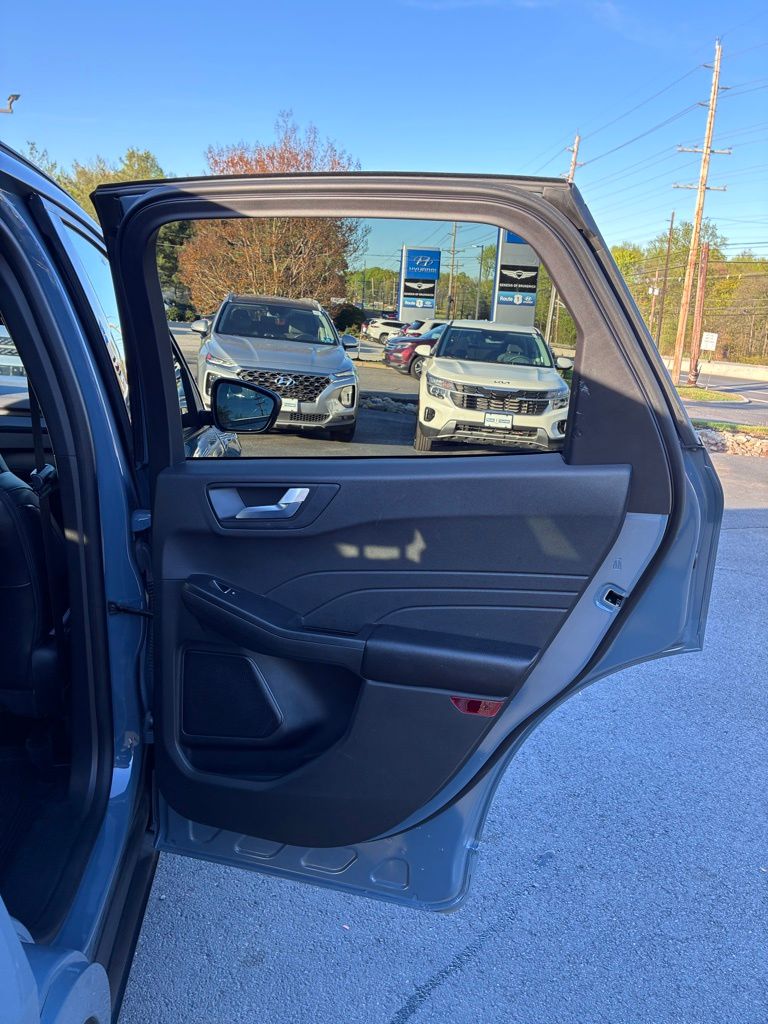 2023 Ford Escape ST-Line - Photo 42