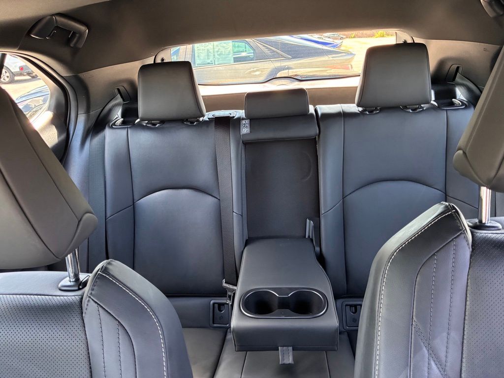 2023 Lexus UX Hybrid 250h Premium - Photo 17