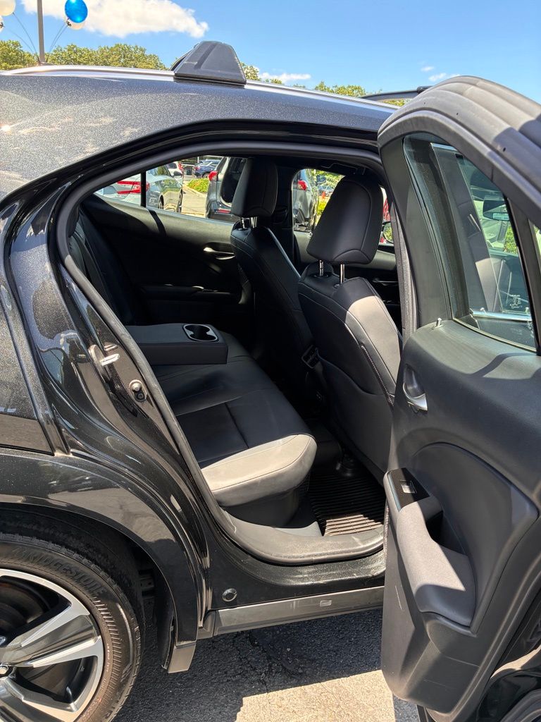 2023 Lexus UX Hybrid 250h Premium - Photo 21