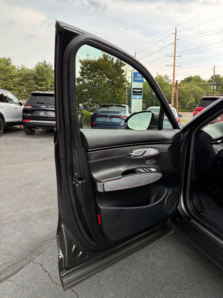 2024 GENESIS GV70 Standard - Photo 50