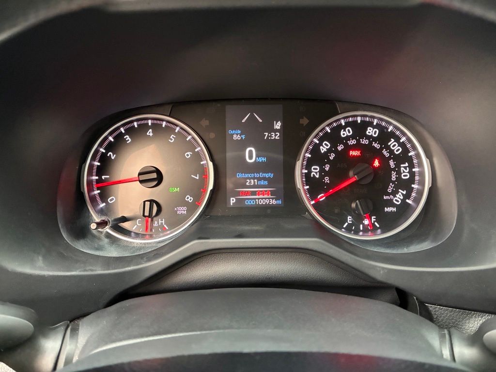 2021 Toyota RAV4 XLE - Photo 33
